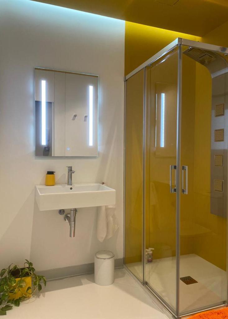 Lahola Glam Suites Torremolinos Habitación foto