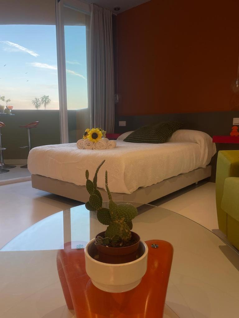 Lahola Glam Suites Torremolinos Habitación foto