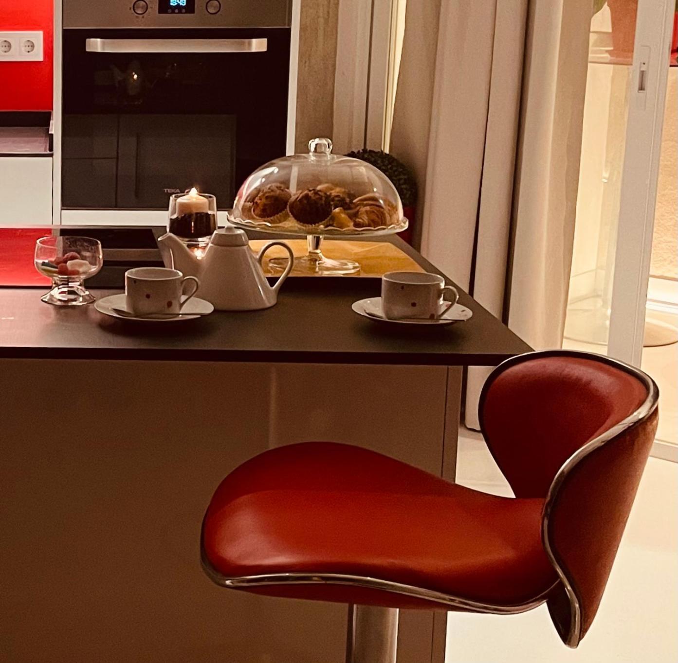 Lahola Glam Suites Torremolinos Habitación foto